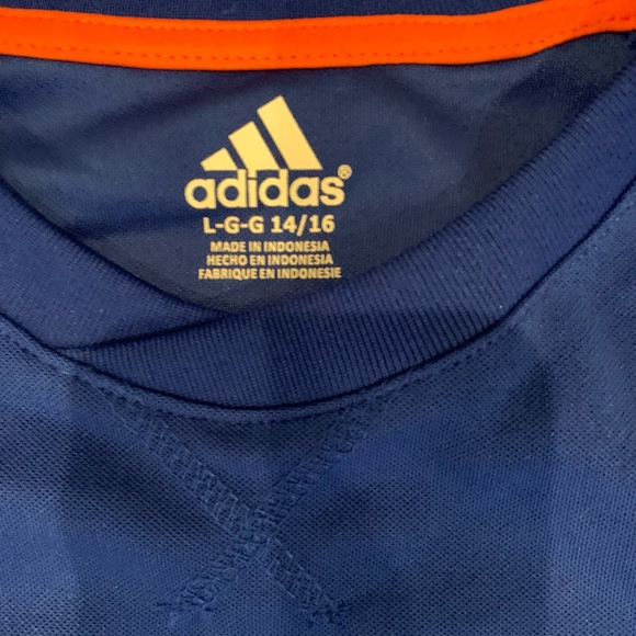 Boys adidas NY Knicks Long Sleeve Shirt - Picture 2 of 2